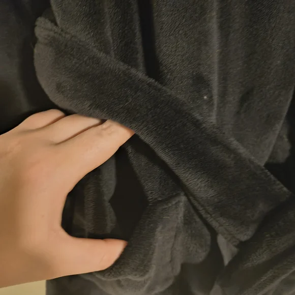 Victoria's Secret Black Robe - Picture 4 of 4